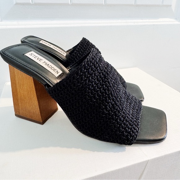 NEW Steve Madden Realize Black Slide Sandal with Block Heel - Picture 1 of 10